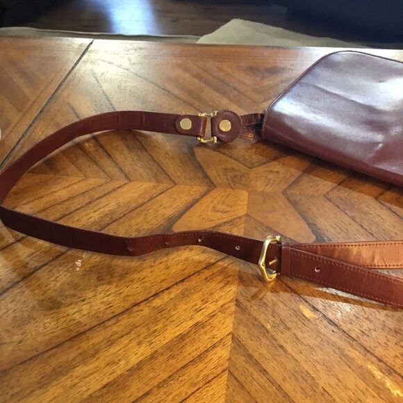 MustDe Cartier Classic Luxury Burgundy Leather Crossbody Bag Good Used Condition - Picture 8 of 16